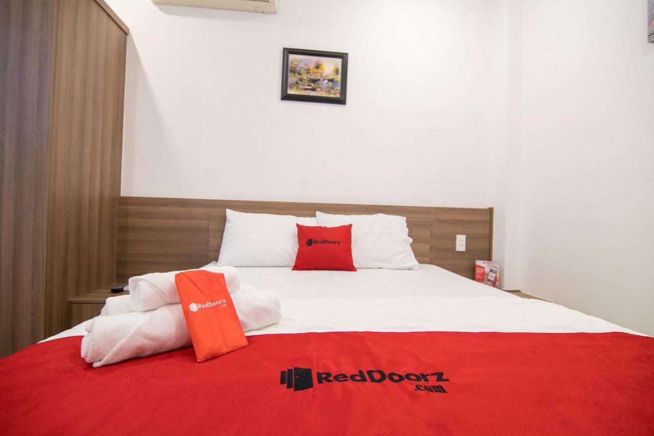 Reddoorz Plus Near Tan Dinh Market Ho Chi Minh City Exterior photo